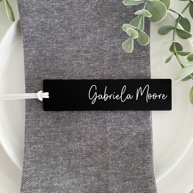 Personalised Slim design modern luggage tags weddings favours. In colurs green, pink, latte, beige. These make perfect cheap wedding favour and place cards. 